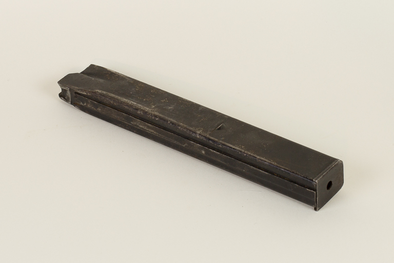 Caricatore italiano per mitra 